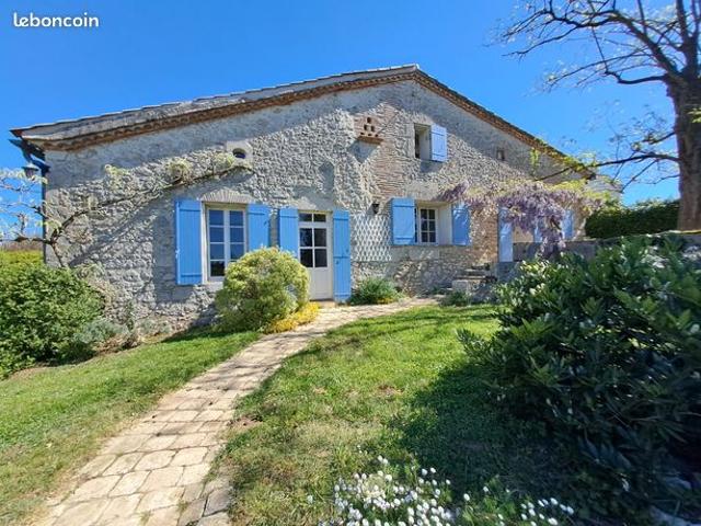 Maison 9 pièces 280 m²