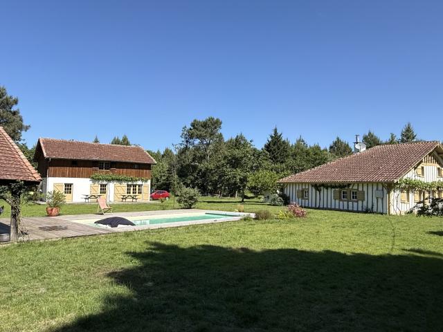 Maison 9 pièces 280 m²