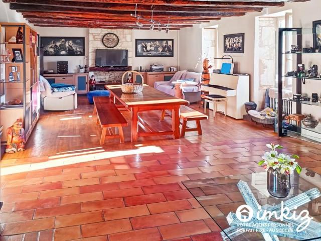Maison 9 pièces 280 m²