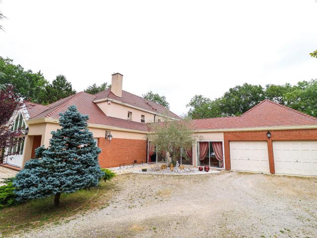 Maison 9 pièces 282 m²