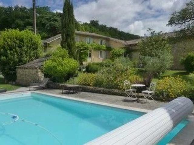 Maison 9 pièces 283 m²