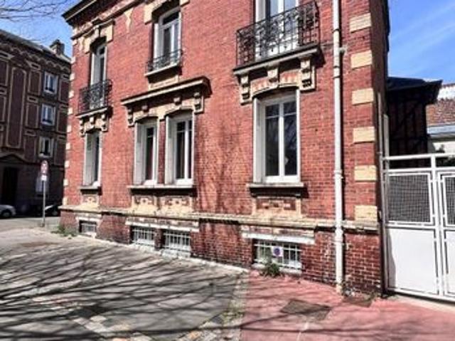 Maison 9 pièces 283 m²