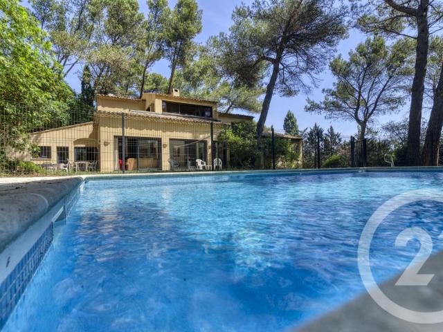 Maison 9 pièces 283 m²