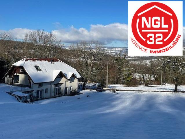 Maison 9 pièces 294 m²