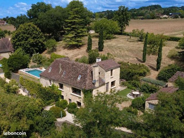 Maison 9 pièces 294 m²