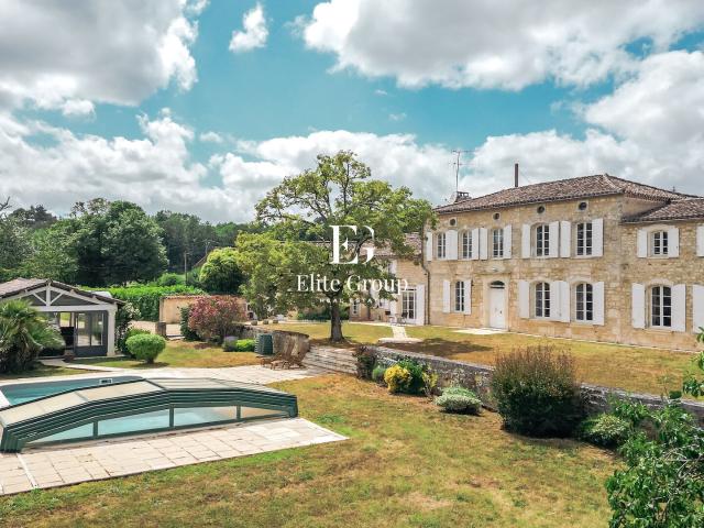 Maison 9 pièces 294 m²