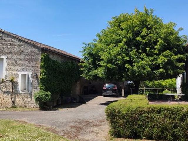 Maison 9 pièces 294 m²