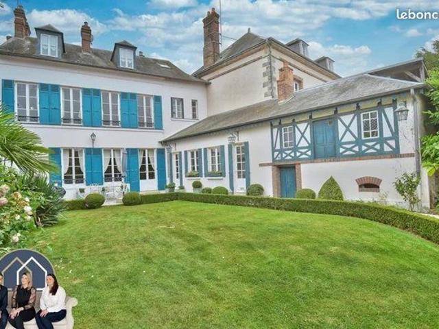 Maison 9 pièces 294 m²