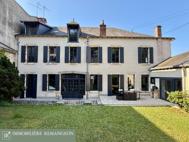 Maison 9 pièces 295 m²