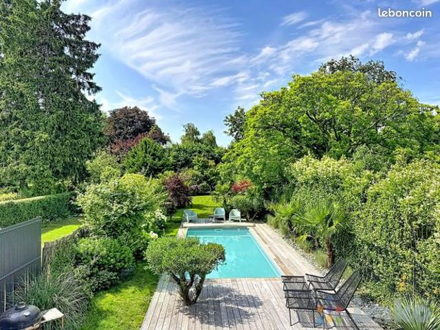 Maison 9 pièces 295 m²