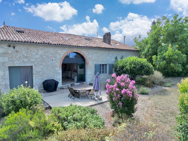 Maison 9 pièces 295 m²