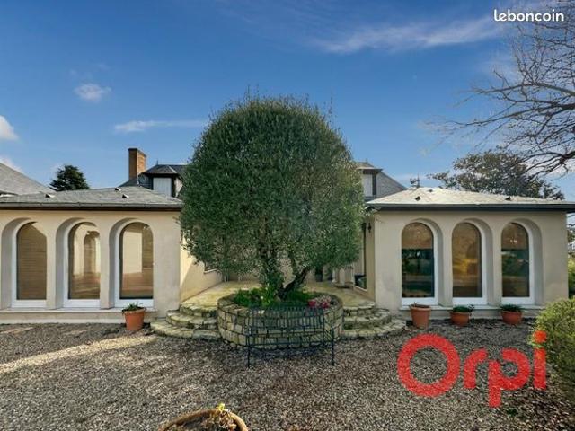 Maison 9 pièces 295 m²