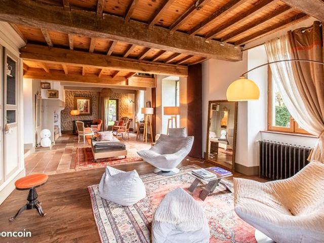Maison 9 pièces 296 m²