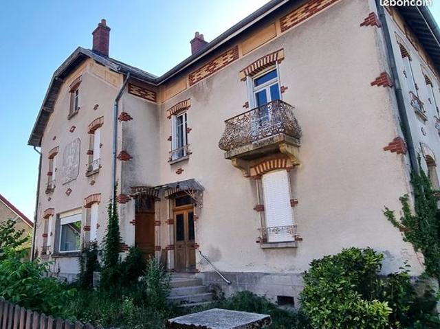 Maison 9 pièces 297 m²