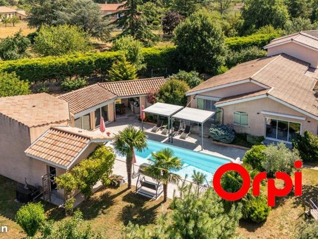 Maison 9 pièces 297 m²