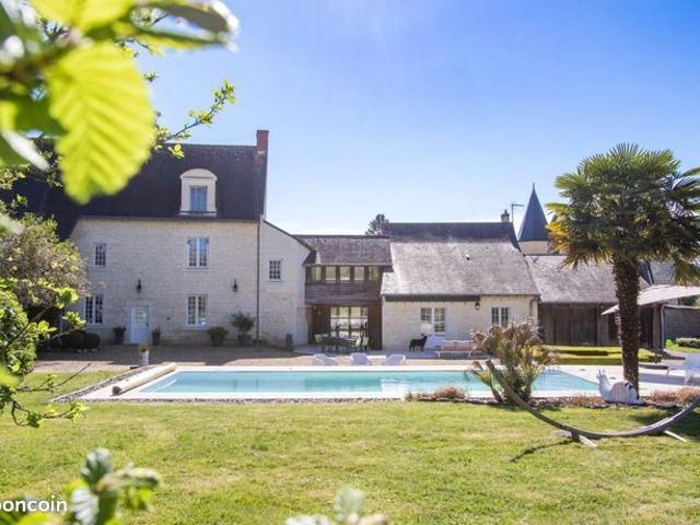 Maison 9 pièces 298 m²