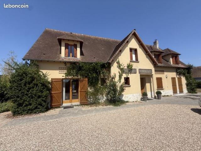 Maison 9 pièces 297 m²