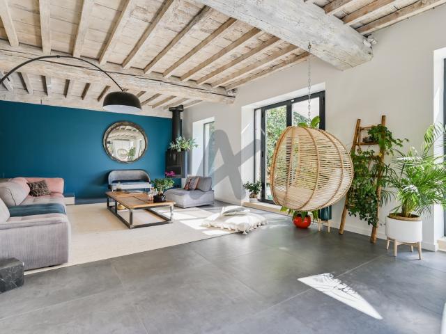 Maison 9 pièces 297 m²