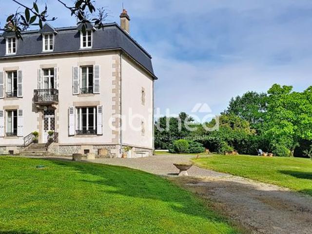Maison 9 pièces 298 m²