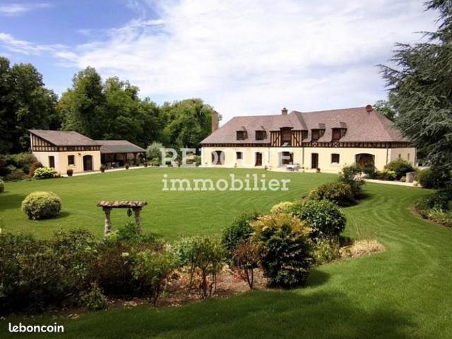 Maison 9 pièces 298 m²