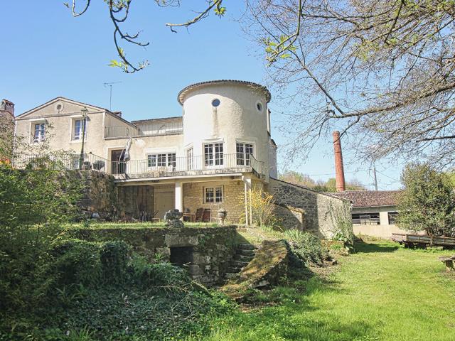 Maison 9 pièces 298 m²