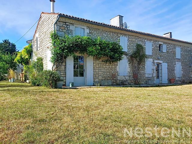 Maison 9 pièces 299 m²
