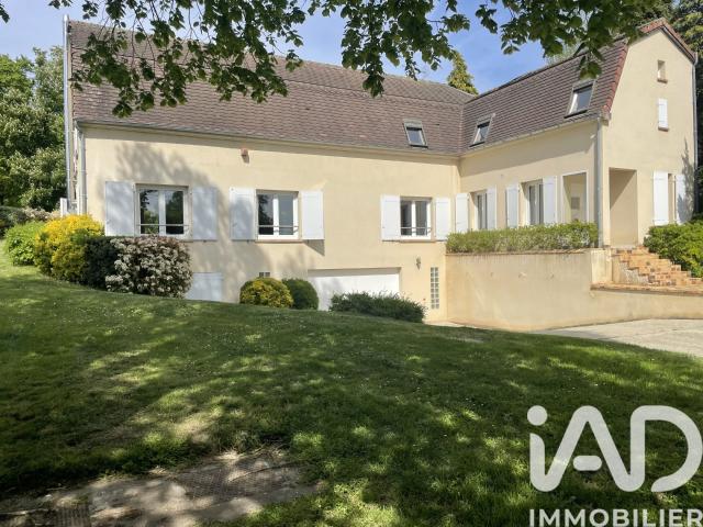 Maison 9 pièces 299 m²