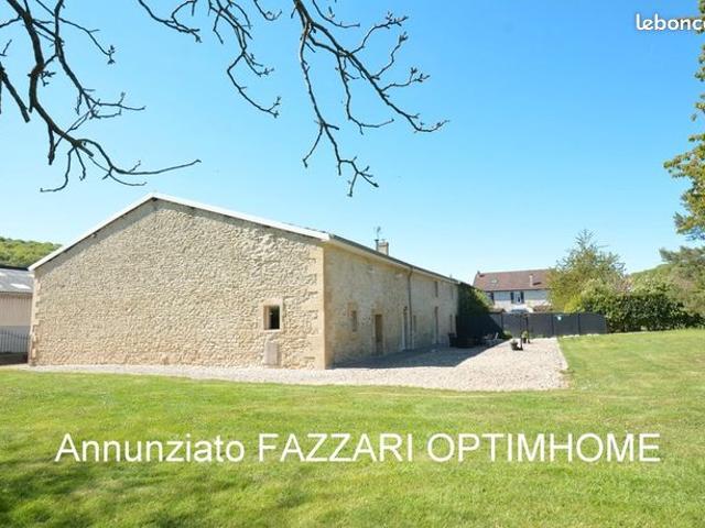 Maison 9 pièces 290 m²