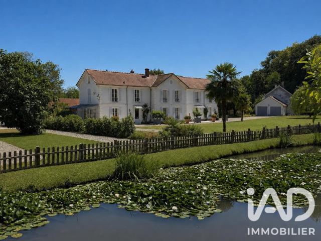 Maison 9 pièces 290 m²