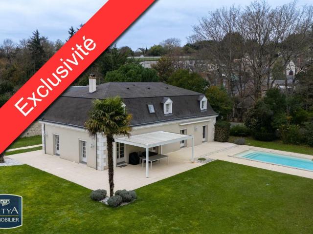 Maison 9 pièces 290 m²