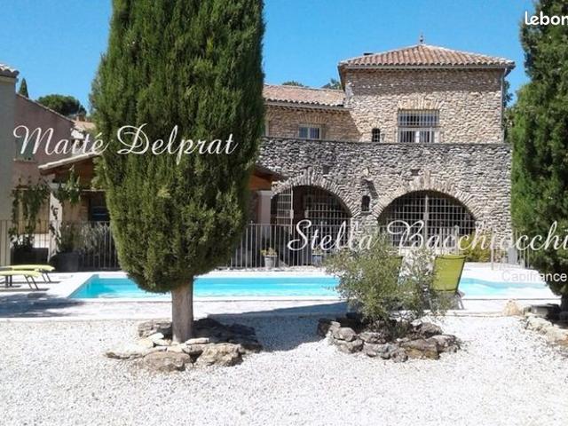 Maison 11 pièces 290 m²