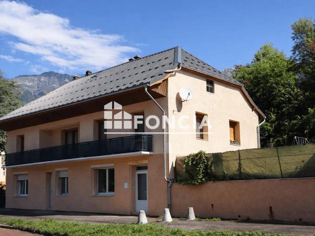 Maison 9 pièces 290 m²