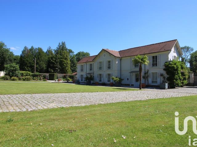 Maison 9 pièces 290 m²