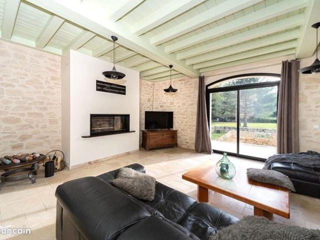 Maison 9 pièces 290 m²