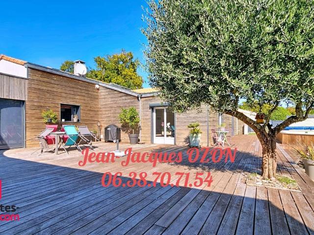 Maison 9 pièces 290 m²