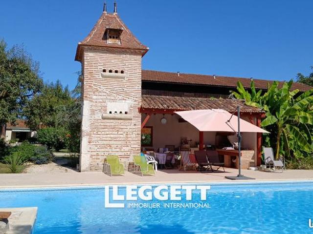 Maison 9 pièces 290 m²