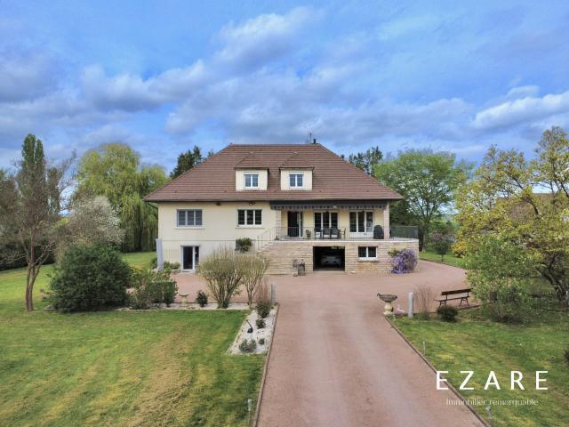 Maison 9 pièces 291 m²