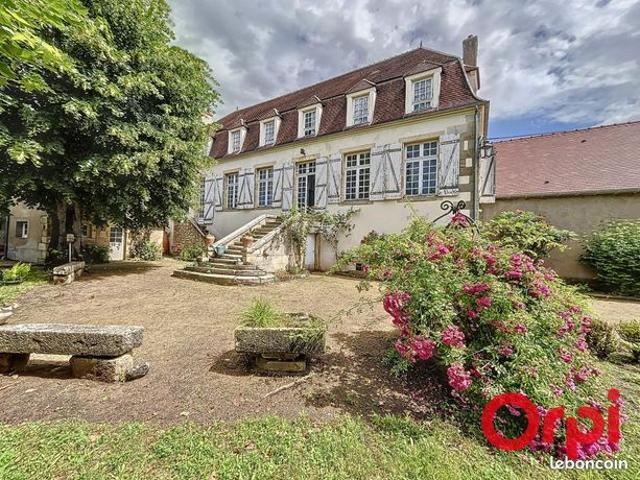 Maison 9 pièces 291 m²