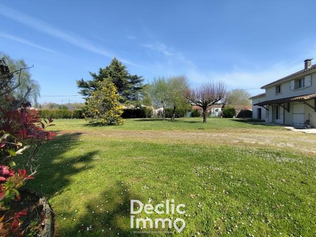 Maison 9 pièces 292 m²
