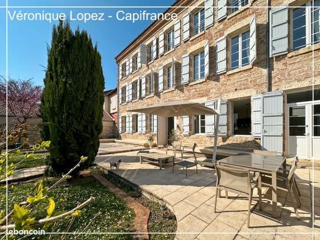 Maison 9 pièces 292 m²