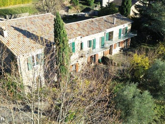 Maison 9 pièces 292 m²