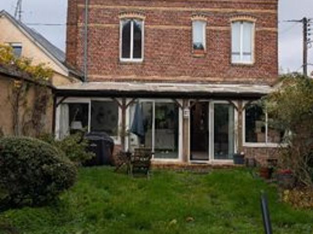 Maison 9 pièces 304 m²