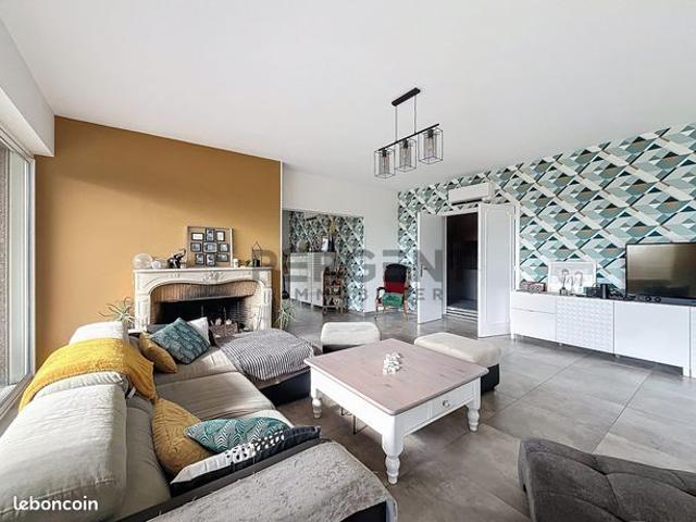 Maison 9 pièces 304 m²