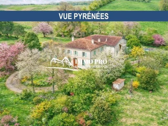 Maison 9 pièces 305 m²