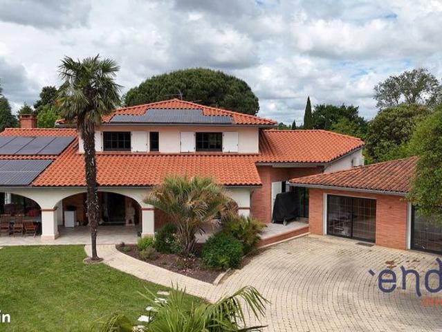Maison 9 pièces 308 m²