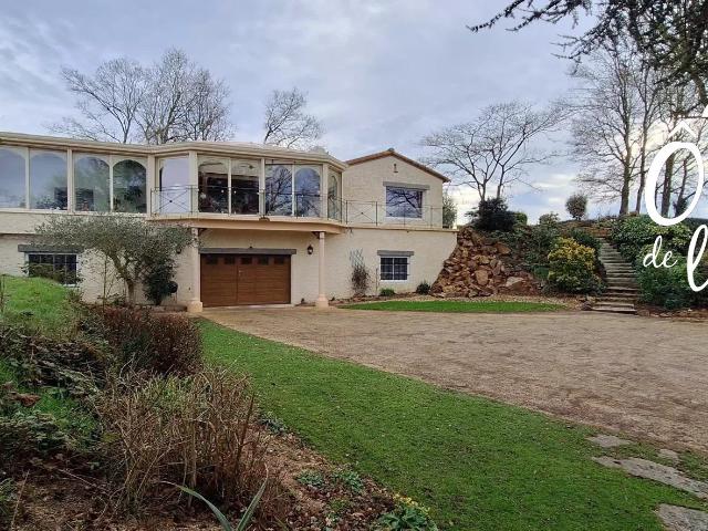 Maison 9 pièces 309 m²