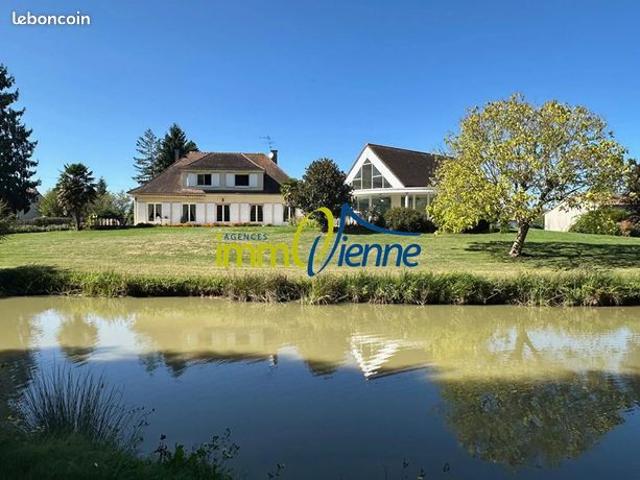 Maison 9 pièces 309 m²