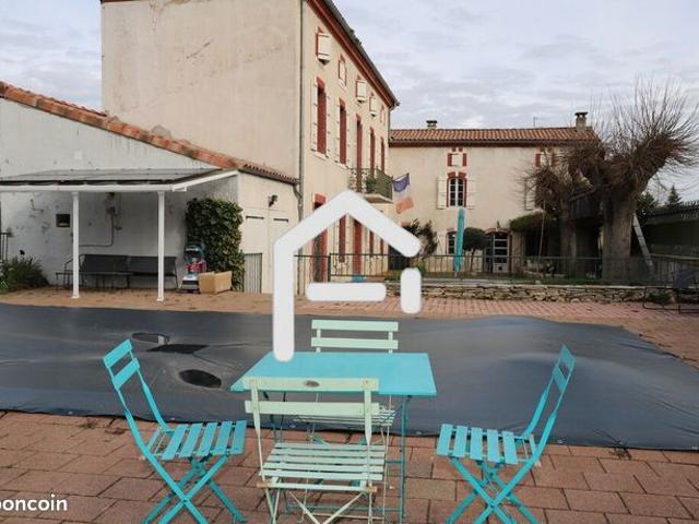 Maison 9 pièces 309 m²
