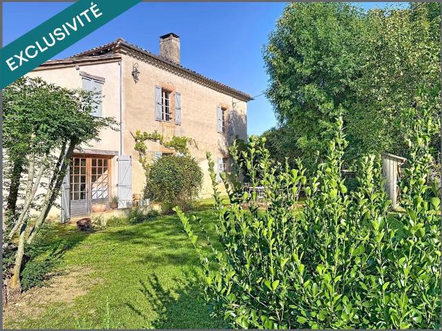 Maison 9 pièces 300 m²