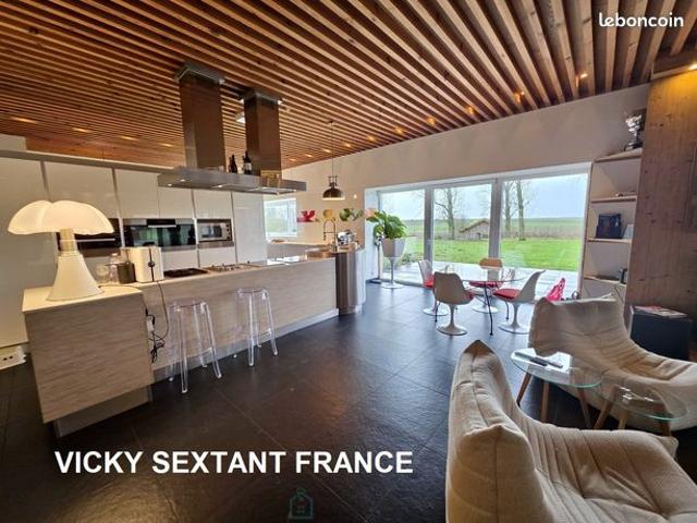 Maison 9 pièces 300 m²